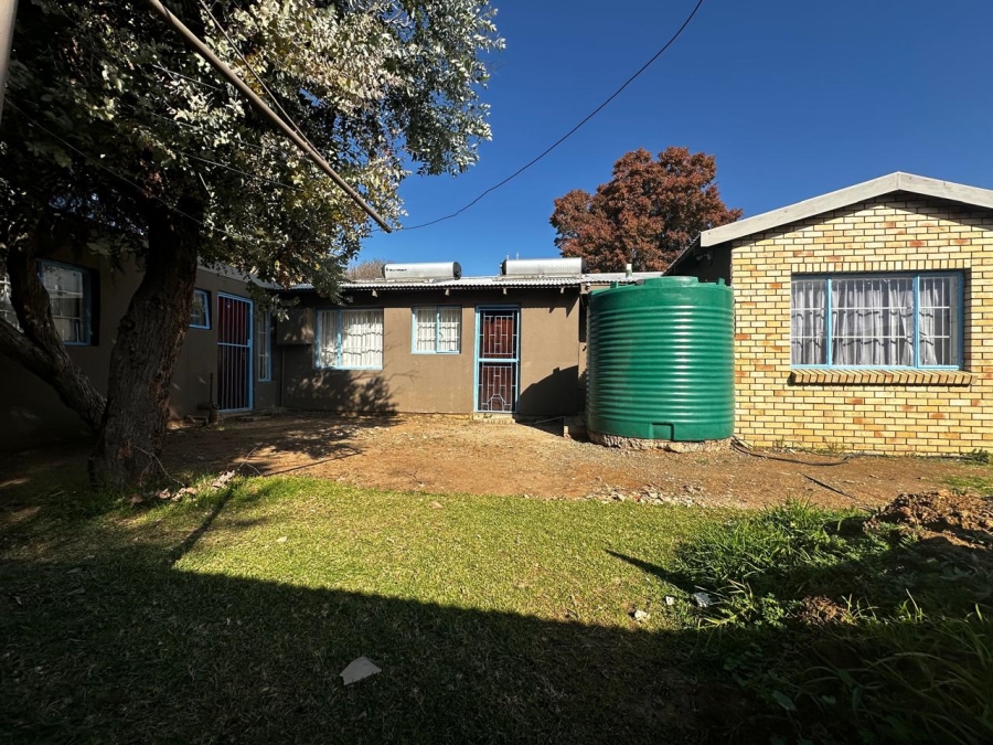 9 Bedroom Property for Sale in Brandwag Free State